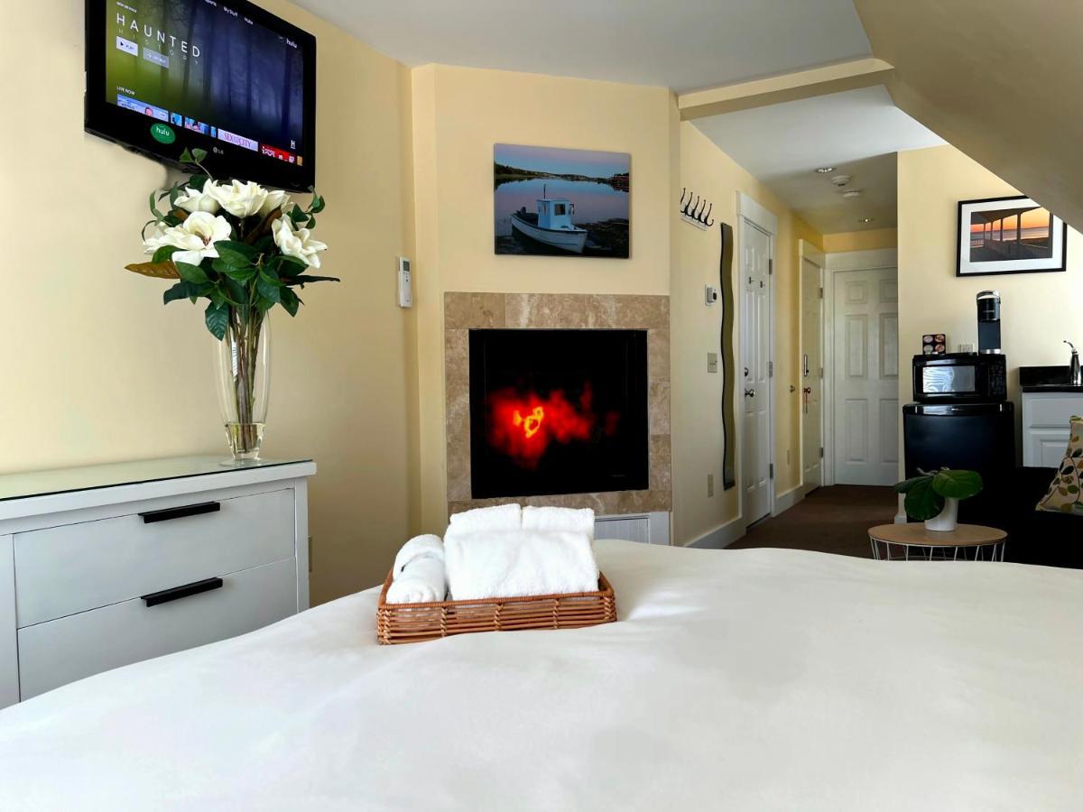 Lotus Provincetown Hotel Exterior photo